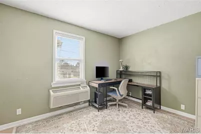 1112 Hornsby Avenue, Saint Louis, MO 63147 - Photo 19