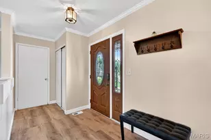 5851 Mango Dr, Saint Louis, MO 63129 - Photo 9