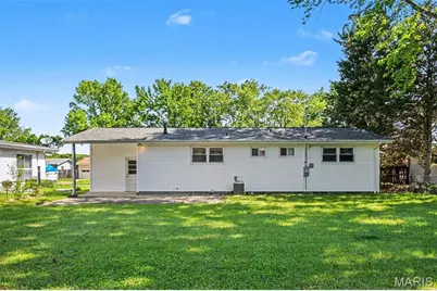 220 Francisca Drive, Florissant, MO 63031 - Photo 15