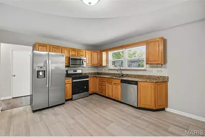 220 Francisca Drive, Florissant, MO 63031 - Photo 5
