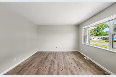 220 Francisca Drive, Florissant, MO 63031 - Photo 3