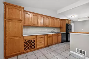 1190 Cheyenne Dr, Saint Louis, MO 63033 - Photo 17
