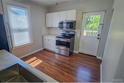 4706 Tesson Street, Saint Louis, MO 63116 - Photo 9