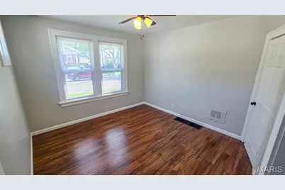 4706 Tesson Street, Saint Louis, MO 63116 - Photo 7