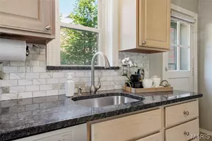 2926 Wingate Ct, Saint Louis, MO 63119 - Photo 13