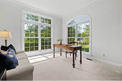 3 Longrove Lane, Des Peres, MO 63131 - Photo 7