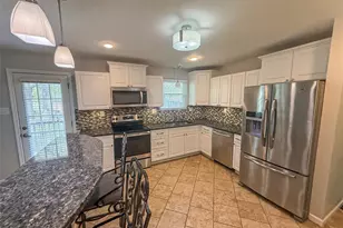 1449 Friar Tuck Ln, Saint Louis, MO 63125 - Photo 5