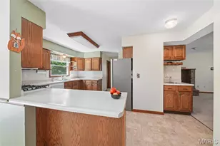 458 Fox Den Ln, Wentzville, MO 63385 - Photo 9