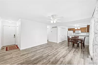 810 Sugar Valley Court, Saint Peters, MO 63376 - Photo 3