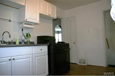 7716 Brocton Court, Saint Louis, MO 63121 - Photo 7