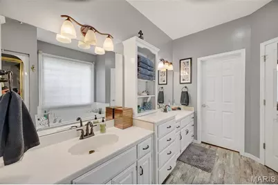 1640 Indian Creek Drive, Lebanon, MO 65536 - Photo 19