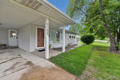 1150 Charbonnier Road, Florissant, MO 63031 - Photo 3