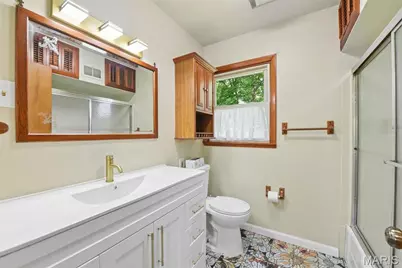 1150 Charbonnier Road, Florissant, MO 63031 - Photo 11