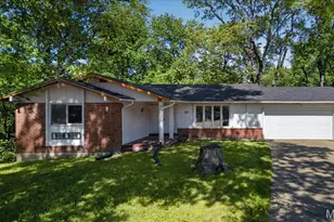 4 Cameo Ct, Florissant, MO 63033 - Photo 3