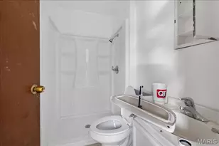 4 Cameo Ct, Florissant, MO 63033 - Photo 19