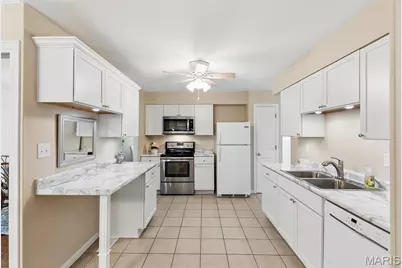 32 Normandy Drive, Lake Saint Louis, MO 63367 - Photo 11
