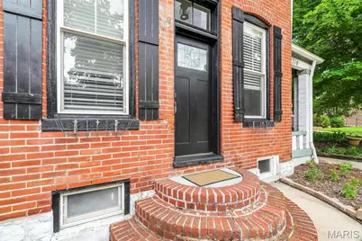 1216 N 5th Street, Saint Charles, MO 63301 - Photo 5