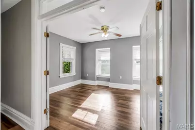 1216 N 5th Street, Saint Charles, MO 63301 - Photo 23