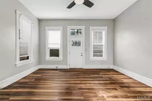 1216 N 5th St, Saint Charles, MO 63301 - Photo 7