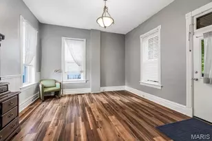 1216 N 5th St, Saint Charles, MO 63301 - Photo 15