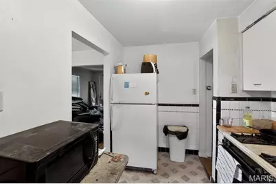 1941 Farrell Drive, Saint Louis, MO 63133 - Photo 15