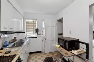 1941 Farrell Dr, Saint Louis, MO 63133 - Photo 7
