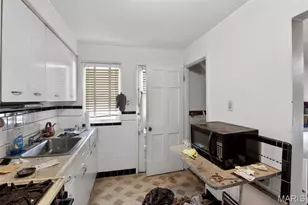 1941 Farrell Dr, Saint Louis, MO 63133 - Photo 13