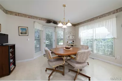 1354 Presidents Landing Drive, O'Fallon, MO 63366 - Photo 17