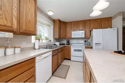 1354 Presidents Landing Drive, O'Fallon, MO 63366 - Photo 15