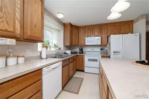 1354 Presidents Landing Dr, O'Fallon, MO 63366 - Photo 15