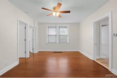 4916 Robert Avenue, Saint Louis, MO 63109 - Photo 7