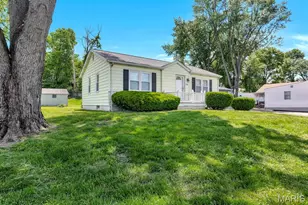 3516 Elm Point Rd, Saint Charles, MO 63301 - Photo 1