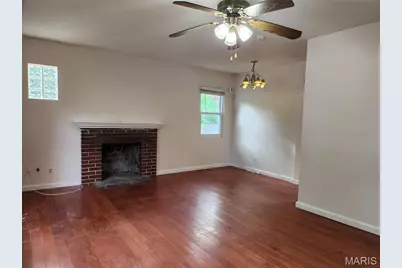 8137 Vardaman Drive, University City, MO 63130 - Photo 15