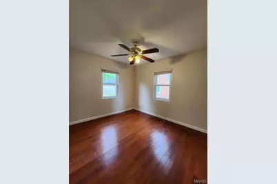8137 Vardaman Drive, University City, MO 63130 - Photo 9