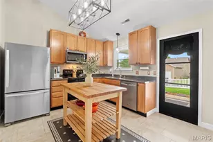 309 Hawks View Dr, O'Fallon, MO 63368 - Photo 11