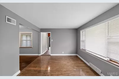 1233 Bosworth Drive, Saint Louis, MO 63137 - Photo 7