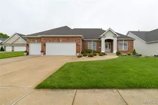 1156 Hollow Valley Ct, Saint Charles, MO 63304 - Photo 1