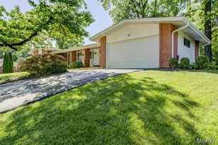 38 Forest Vale Dr, Chesterfield, MO 63017 - Photo 5