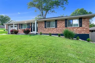 2261 Eleanor Kay Dr, Mehlville, MO 63125 - Photo 3