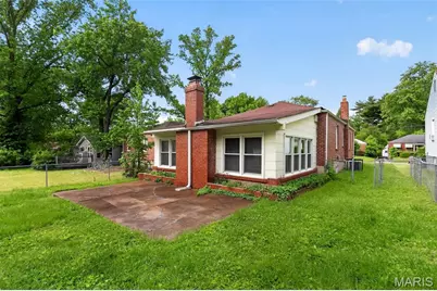 240 S Barat Avenue, Saint Louis, MO 63135 - Photo 25