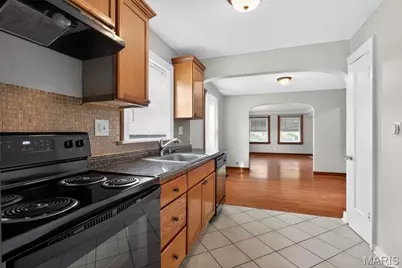 240 S Barat Avenue, Saint Louis, MO 63135 - Photo 13