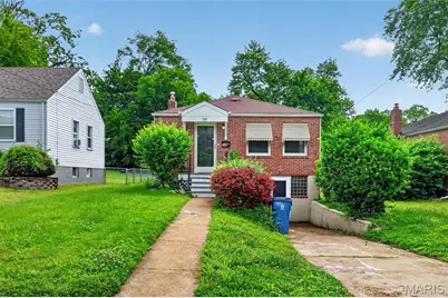 240 S Barat Avenue, Saint Louis, MO 63135 - Photo 1