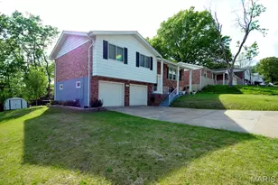 1723 Melody Ln, Arnold, MO 63010 - Photo 3