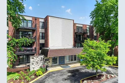 578 Sarah Lane #101, Saint Louis, MO 63141 - Photo 1