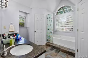 2204 Crown Point Dr, Cape Girardeau, MO 63701 - Photo 29