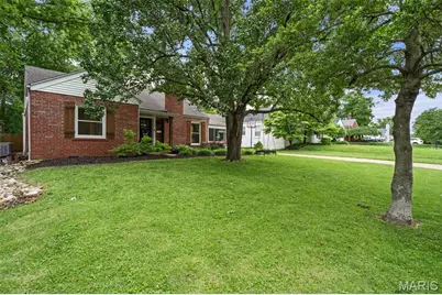 870 Victoria Place, Saint Louis, MO 63122 - Photo 3