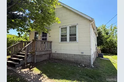 2064 Chambers Road, Saint Louis, MO 63136 - Photo 1