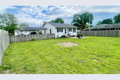 205 Kuhne Boulevard, Troy, MO 63379 - Photo 5