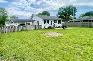 205 Kuhne Blvd, Troy, MO 63379 - Photo 5