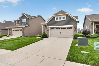420 Copperfield Court, Saint Charles, MO 63301 - Photo 3